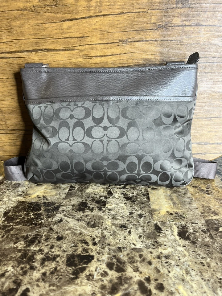 Coach Lot of 6 Coach Bag Wallets - Vintage crossbody- Signature Some NWT - Image 2 of 4