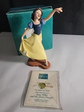 WDCC- "The Fairest One of All" from Snow White and the Seven Dwarfs 1028550