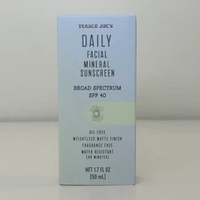 Trader Joe's Daily Facial Mineral Sunscreen SPF 40 Oil Free 1.7 OZ