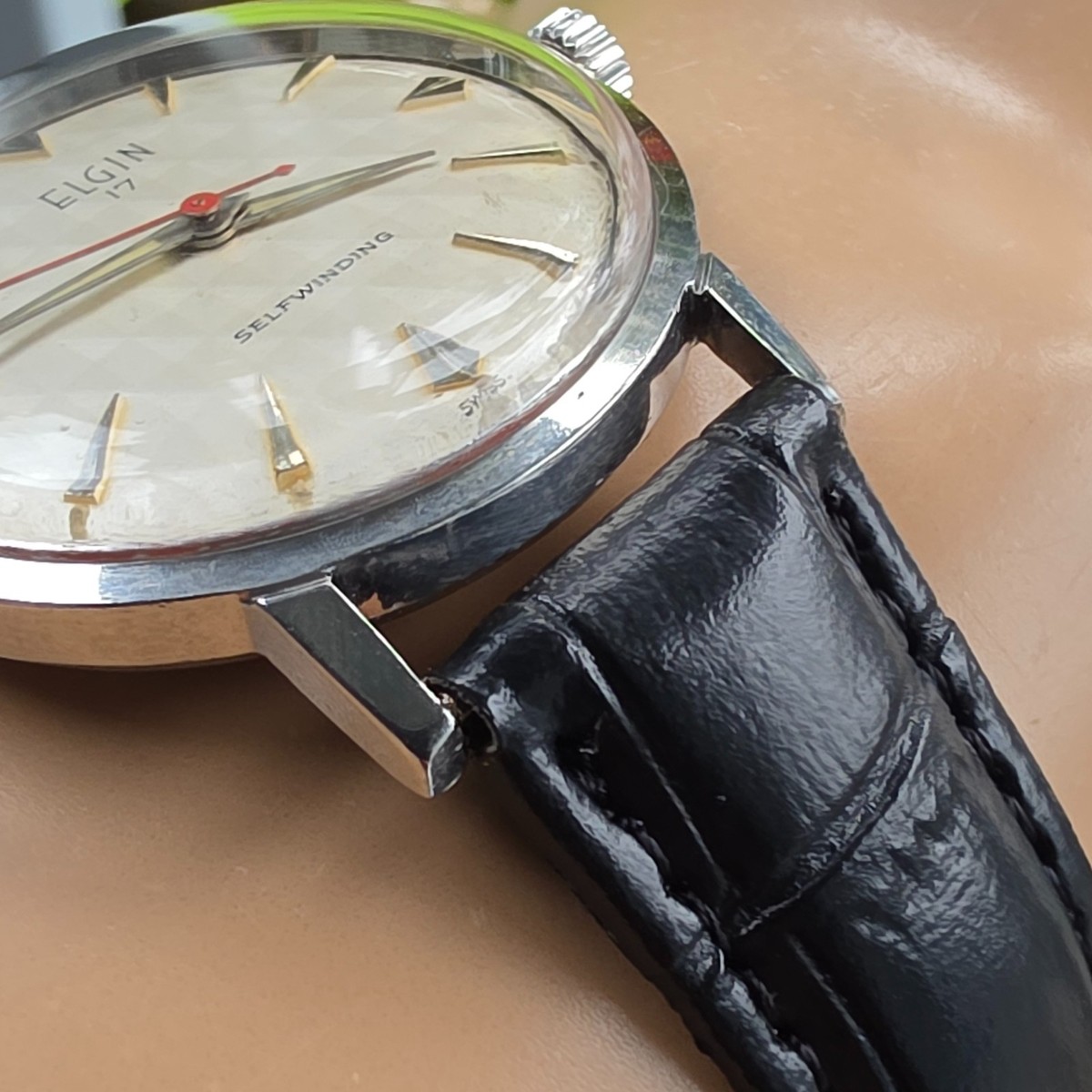Rare Vintage ELGIN men's automatic watch Diamond Pattern dial