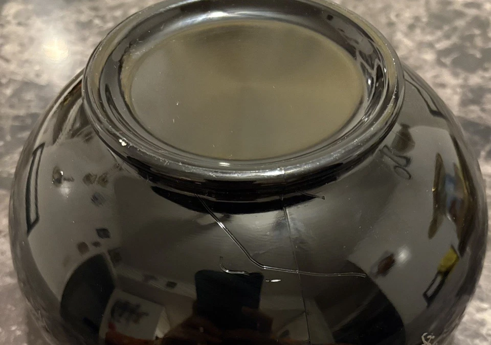 Plato decorativo de vidrio negro ébano de colección con superposición de plata de ley Art Deco Foto 4 de 4