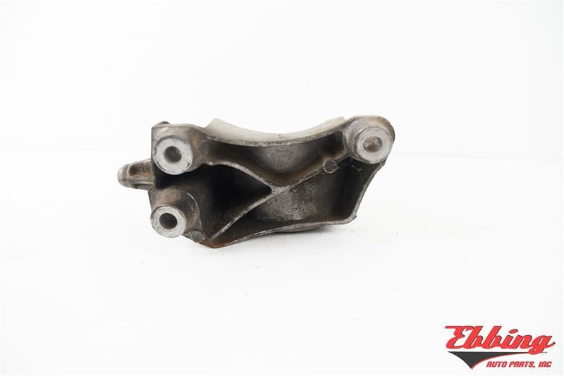 Front Transmission Mount 2.4L ID: 20840181 Fits 10-17 Chevrolet  