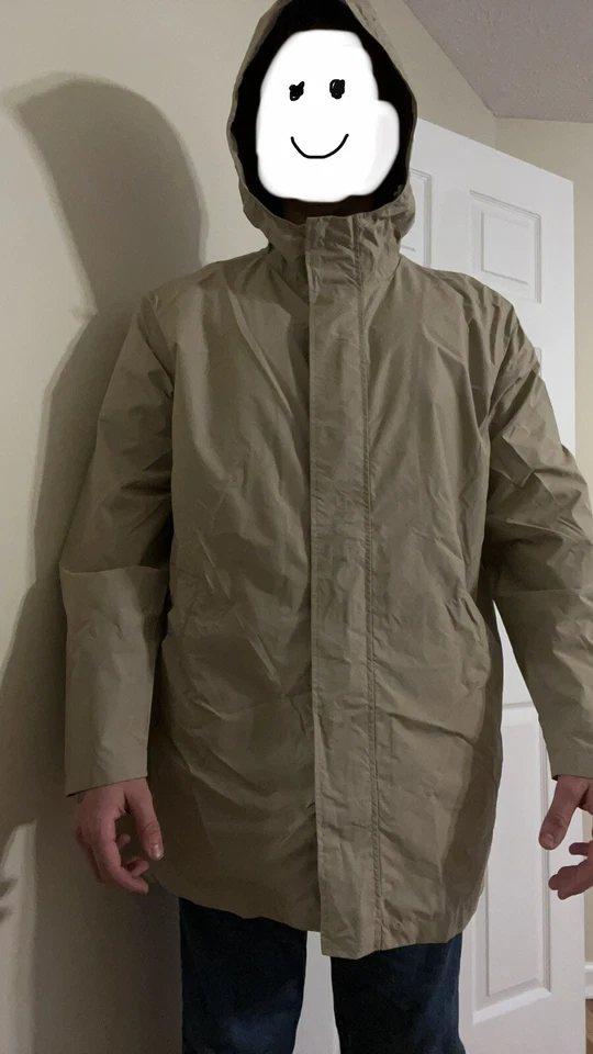 Abrigo de lluvia empacable Alfani para hombre Foto 3 de 4