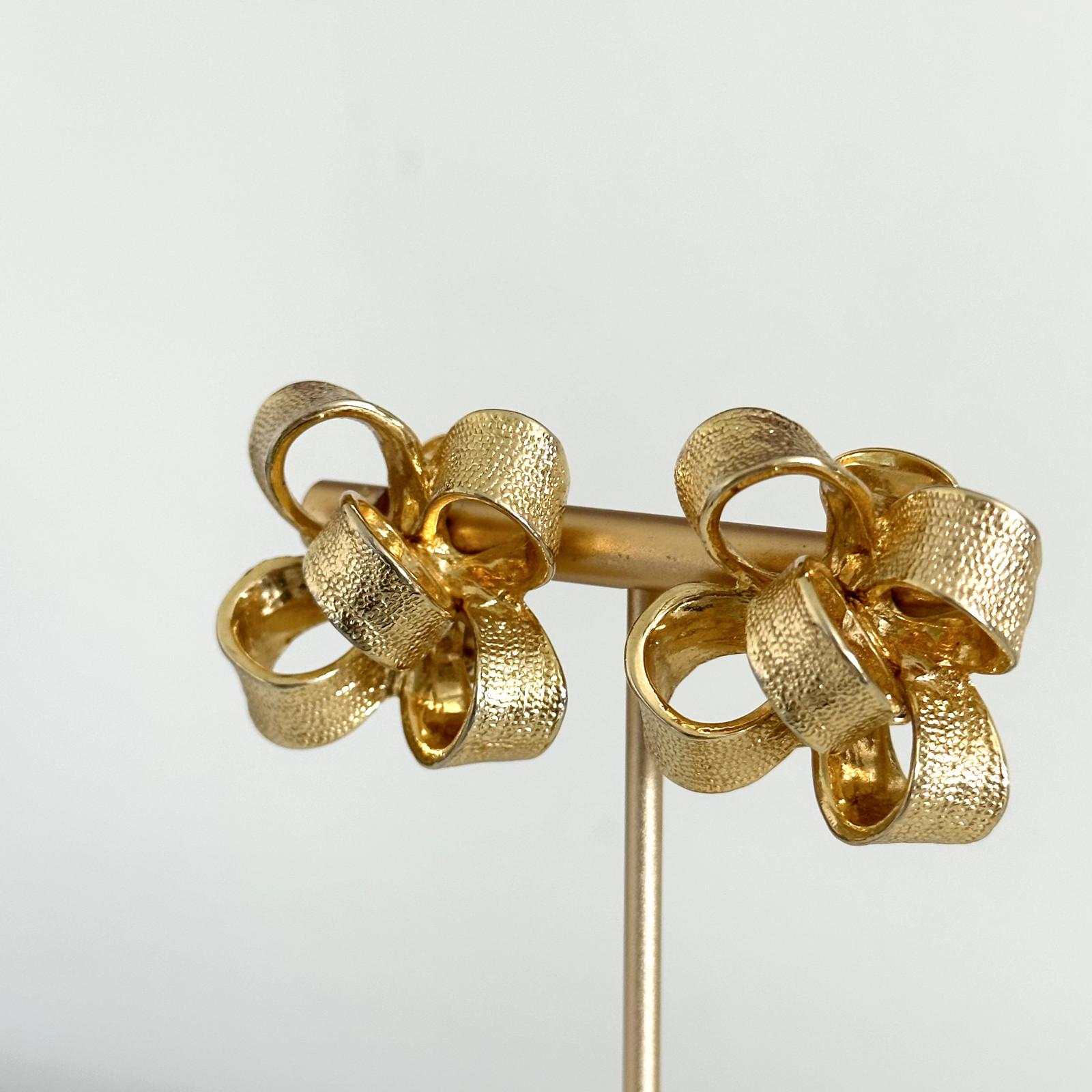 Vintage KJL Kenneth Jay Lane Gold Tone Large Chun… - image 3