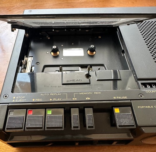 Marantz PMD 221 Professional Portable Cassette Tape Deck Recorder Player - Picture 5 of 10