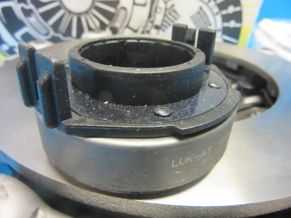 Transmisión manual. Kit de embrague y volante LUK para Mini Cooper Countryman Paceman 1,6 L Foto 3 de 4