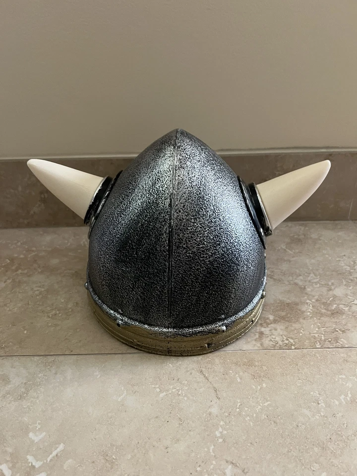 Casco cruzado medieval de plástico para niños casco de caballero templario disfraz cuernos Foto 2 de 3