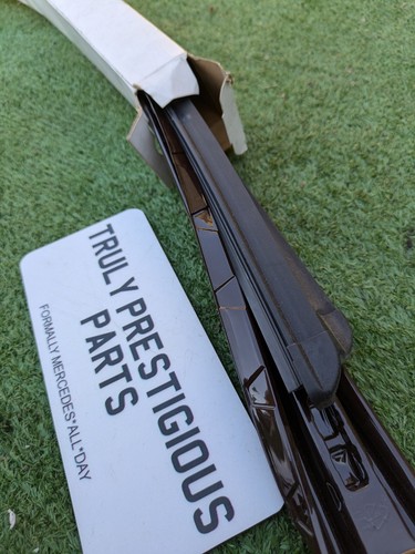 Genuine Original Porsche Cayenne 957 Front Wiper Blade Set Pair RHD 95562894111 - Picture 3 of 3