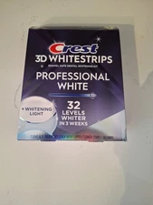 Crest 3D Whitestrips Professional White + Whitening Light