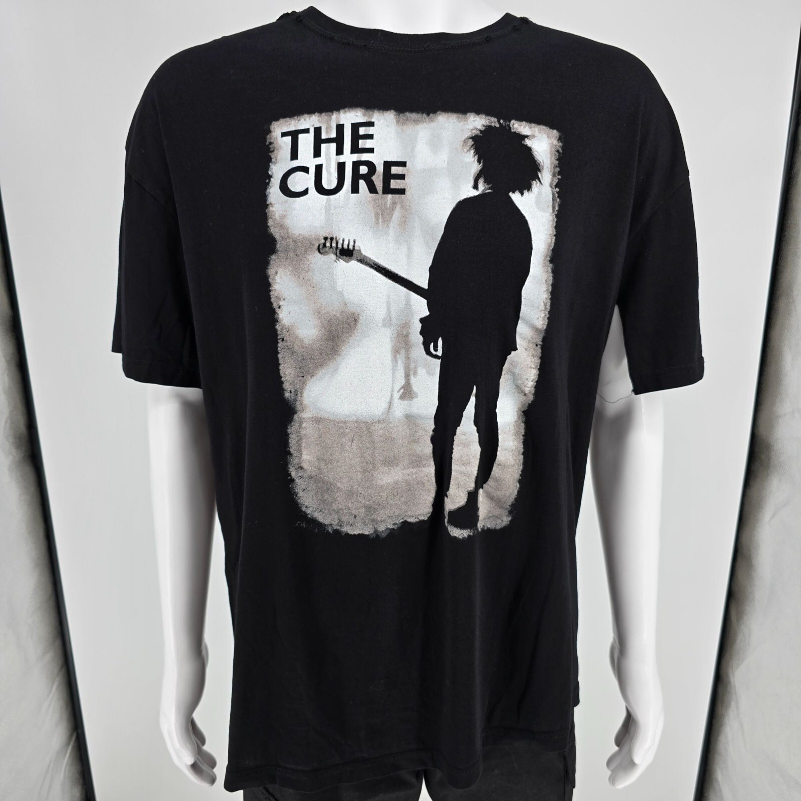 Distressed 2023 The Cure 