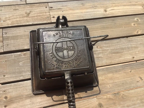 Griswold Cast Iron #11 American HIGH BASE Waffle Iron 3269/3270/987 Base