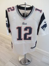 Tom Brady Football Cards, Rookie Card Checklist and Memorabilia Guide 106