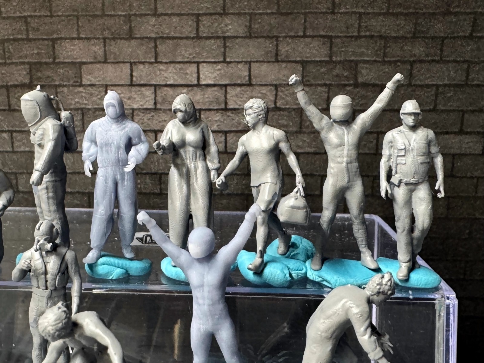 1:64 Figures  - For Dioramas Miniature Figures 164 Fig Lot 708 DoubleGDiecast