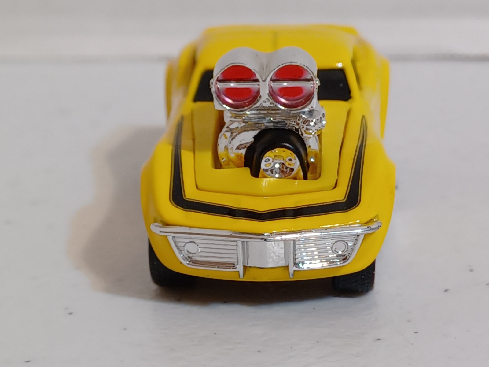 '69 Vette Yellow Muscle Machines Maisto Chase 1969 Chevrolet Corvette