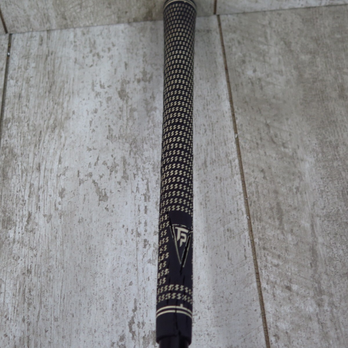 Black Shark S.E.T. 1 Driver 9.5*Tour Flex Graphite Shaft RH 44
