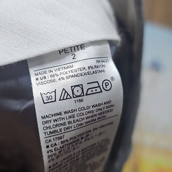 Banana Republic Ryan Gray Dress Pants Size 2P Petite - Image 4 of 4