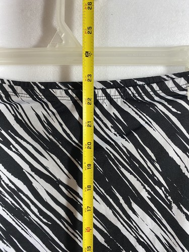 Passports Brand Skirt Size Small Zebra Print Made In USA Ruffled Hem Business - Picture 4 of 6