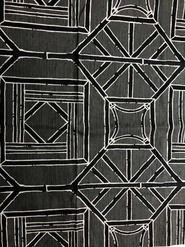 Paquete de tela de dos piezas - Incluye tela de panel Thibaut Shoji en gris Foto 3 de 4