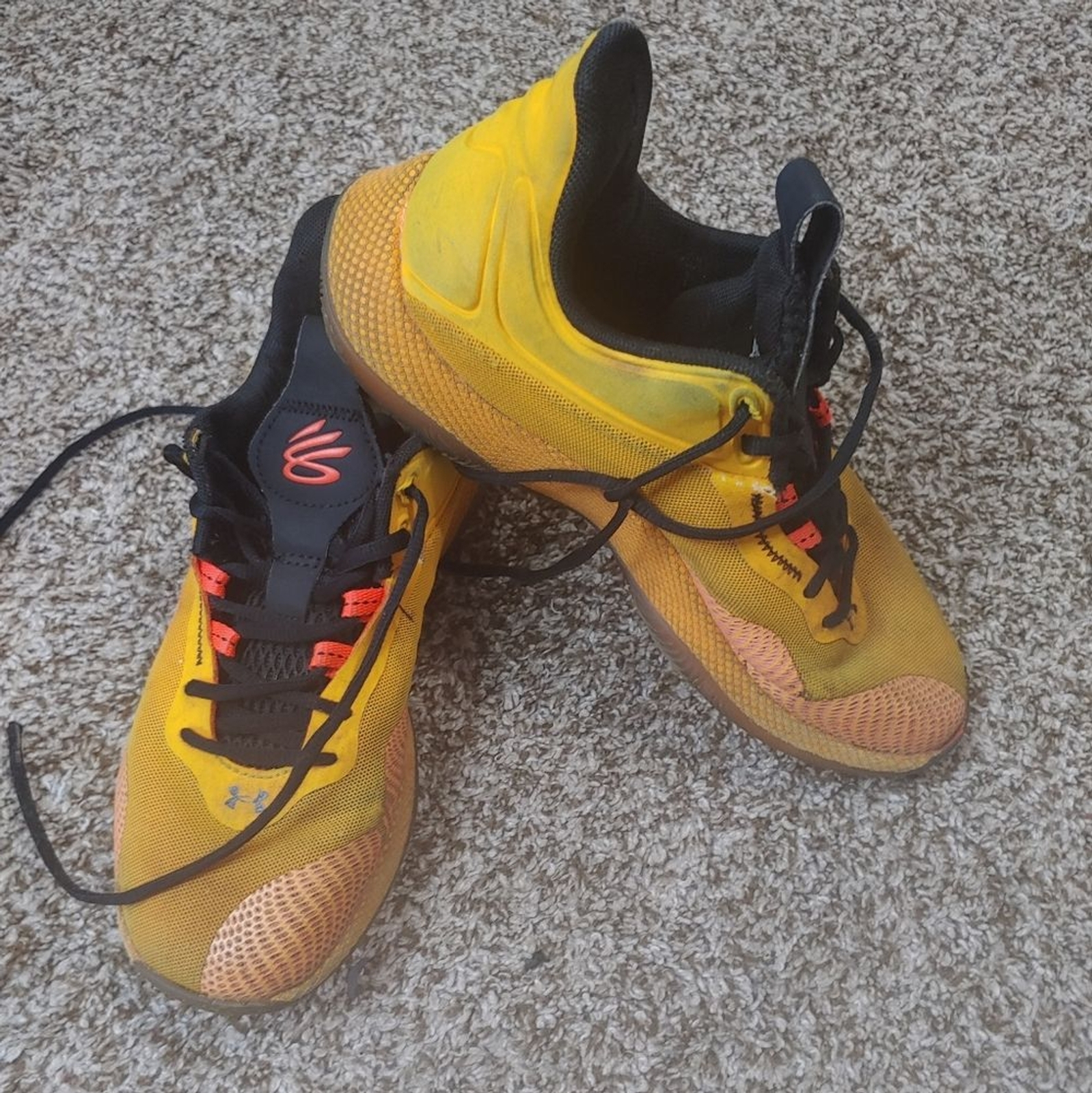 Under Armour Steph Curry HOVR Yellow Sneaker Unisex Shoes