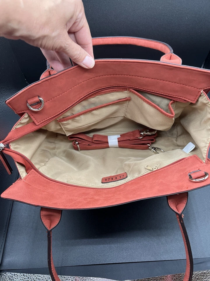 Cartera A.N.A Un Nuevo Enfoque Marrón Naranja Gamuza Como Material Cierre de Cremallera Foto 2 de 4