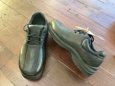 MENS CROCS AMARETTO BLACK LEATHER SLIP RESISTANT WORK SHOES UK 6, US 7 BNWT