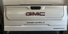 Hatchtailgate Multipro Tailgate 2019-2025 Sierra Denali 1500 Small Scratches Hatchtailgate Multipro Tailgate 2019-2025 Sierra Denali 1500 Small Scratches