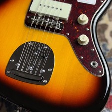 Fender Made in Japan Traditional 60s Jazzmaster Rosewood Fingerboard 3-Color