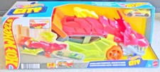 HOT WHEELS City Dragon Launcher Transporter BRAND NEW 6386
