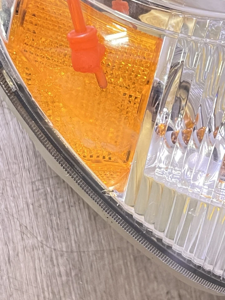 2005-2011 Toyota Tacoma Headlight Driver Side Halogen OEM - Изображение 4 из 4