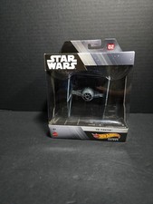 Hot Wheels Star Wars TIE FIGHTER CHASE Starships Metal Diecast Model Toy