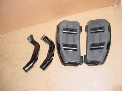 Harley Davidson  23-25 CVO Switchback Mini Footboard and Mount Kit  15513