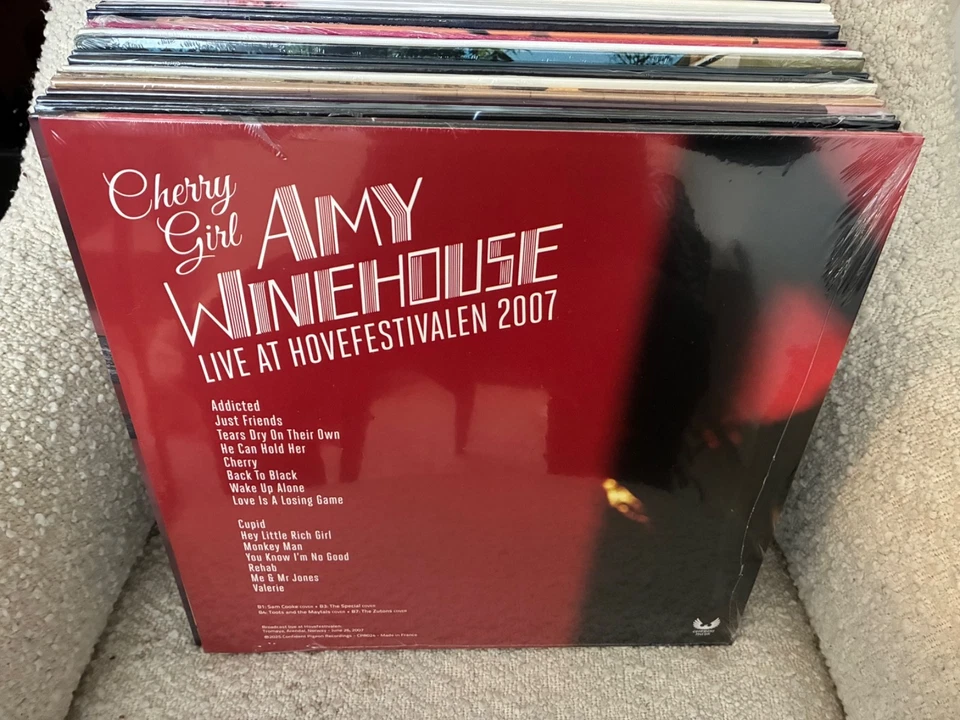 AMY WINEHOUSE LP - Photo 2/2