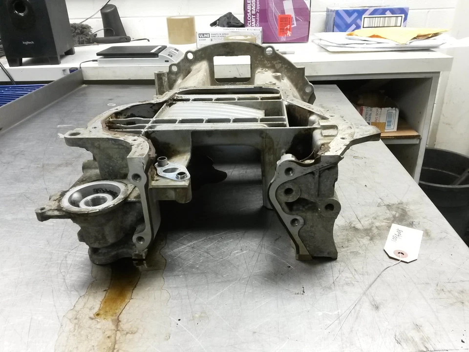 Cacerola de aceite superior del motor para 01-03 Toyota Rav4 2.0 Foto 4 de 4