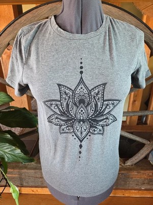 SHEIN Emery Rose Lotus Flower Graphic T Shirt Womens S Small Grey Boho Mandala T
