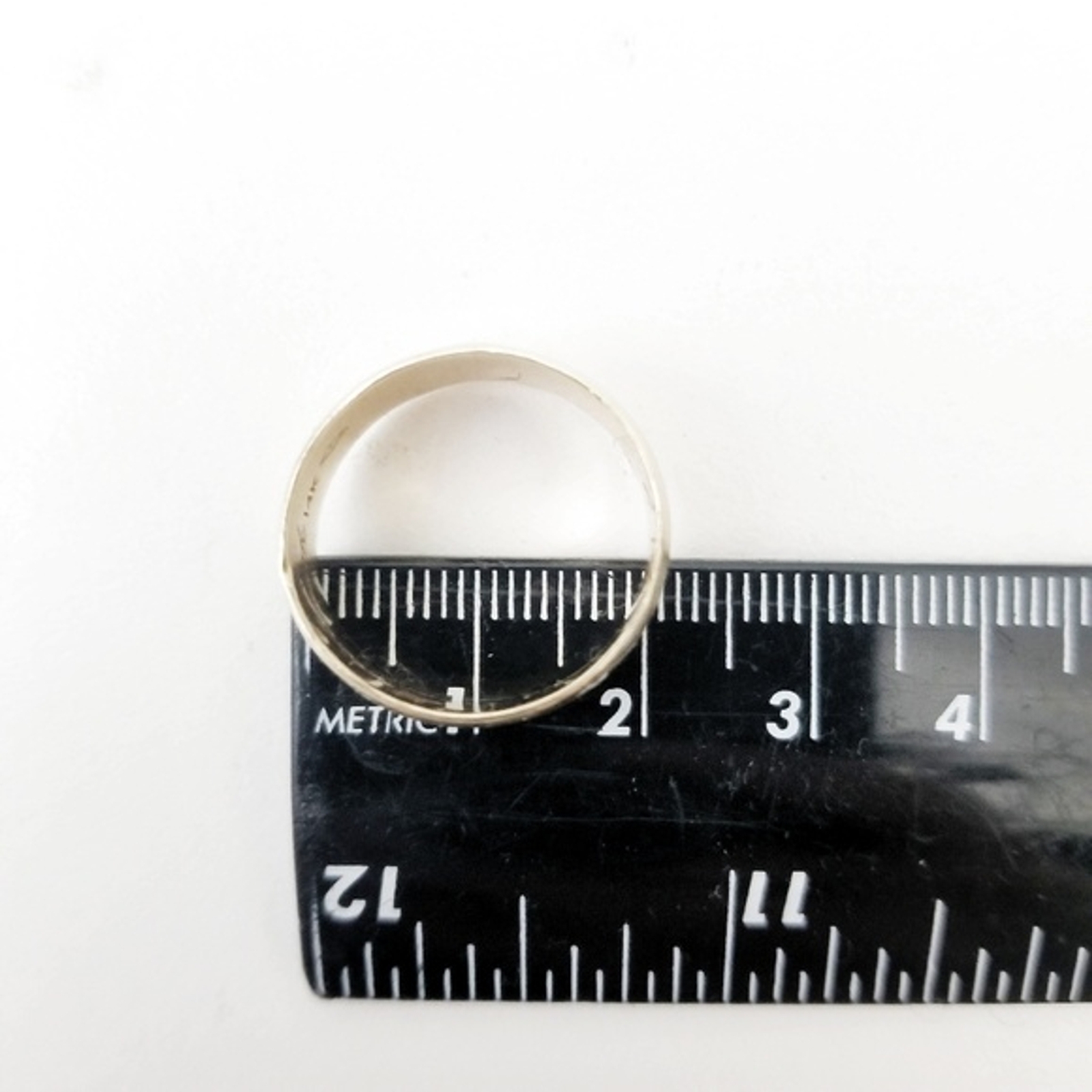14K Gold Benchmark Men's Wedding Band Ring Size 11.5 Gem