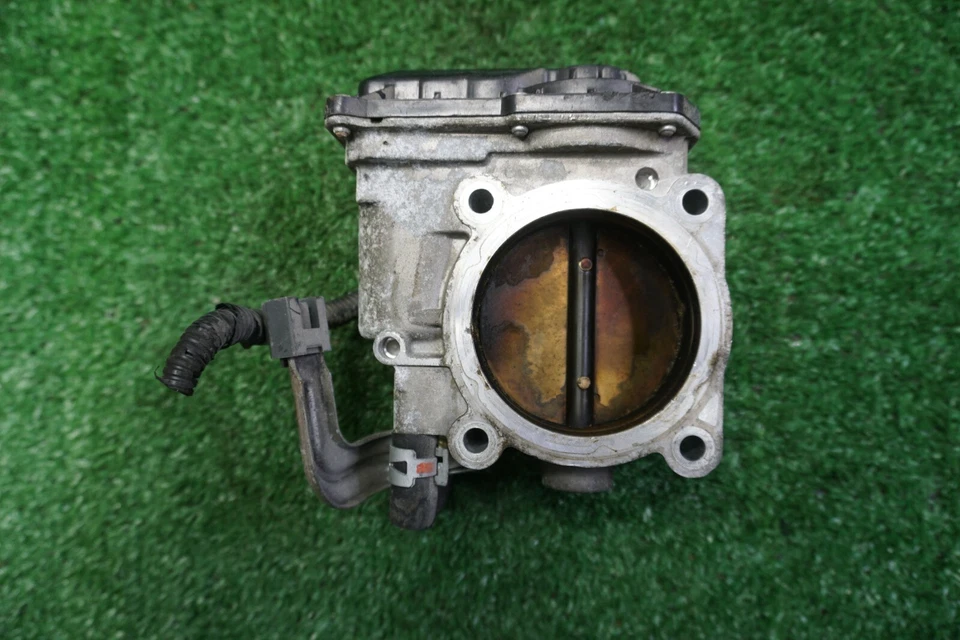 2014 TOYOTA SIENNA 3.5 Throttle Body OEM 220300P050 - Imagem 3 de 4