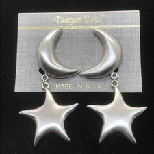 Vintage High End Fashion Jewlery Brushed Silver Moon & Stars  Pierced  Earrings 