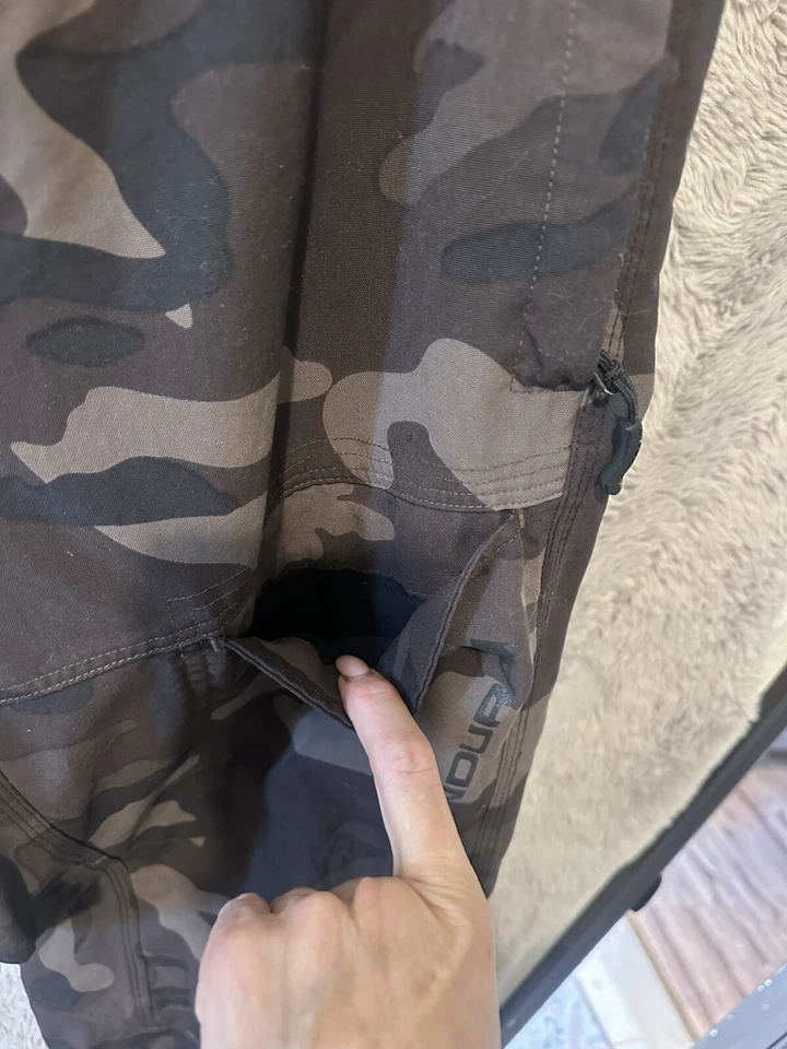 Gorpcore- Endura Men’s 29-31 adjustable Waistband Camouflage Shorts Tech Gear - Image 4 of 4