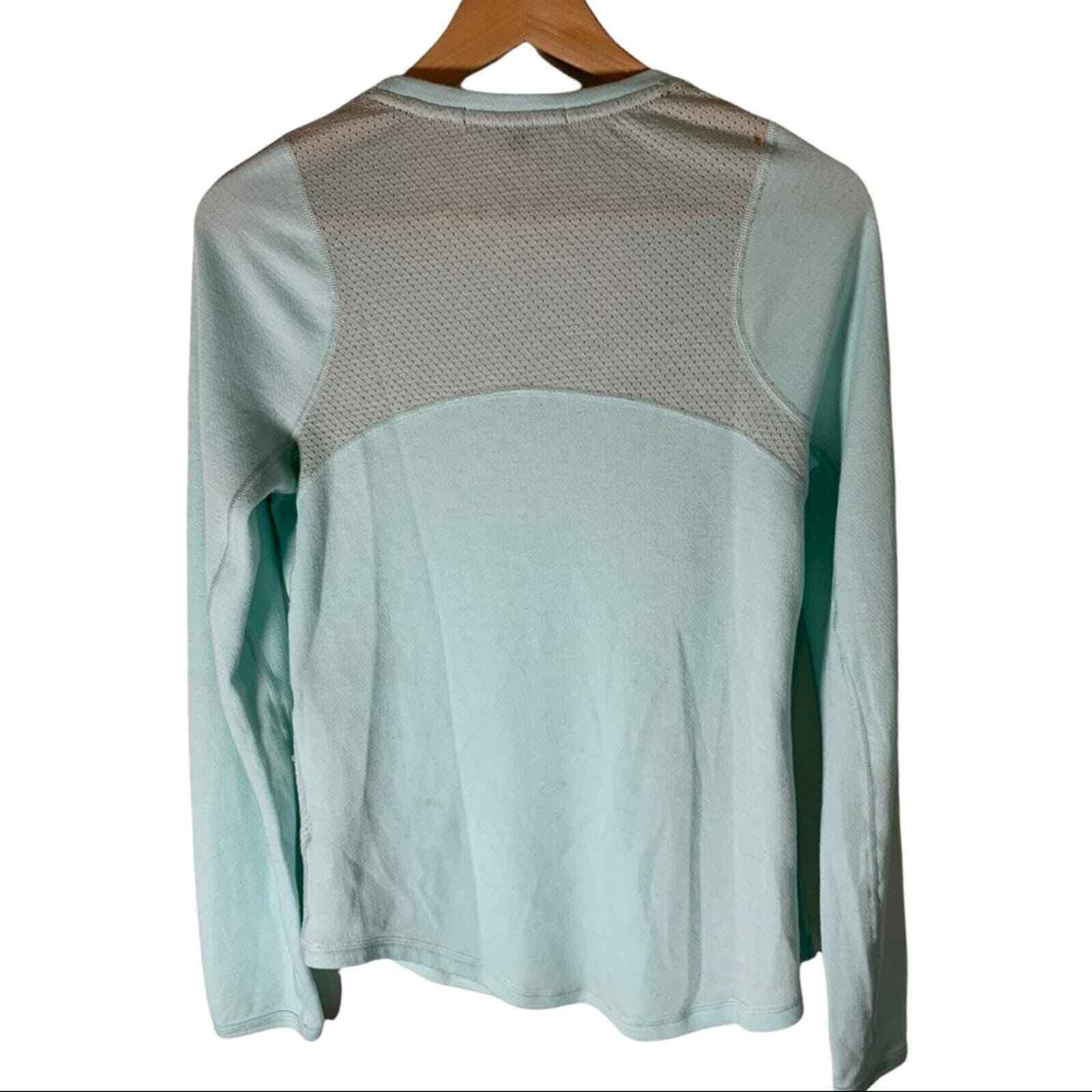 Title Nine Medium Lightweight Pullover - image 5