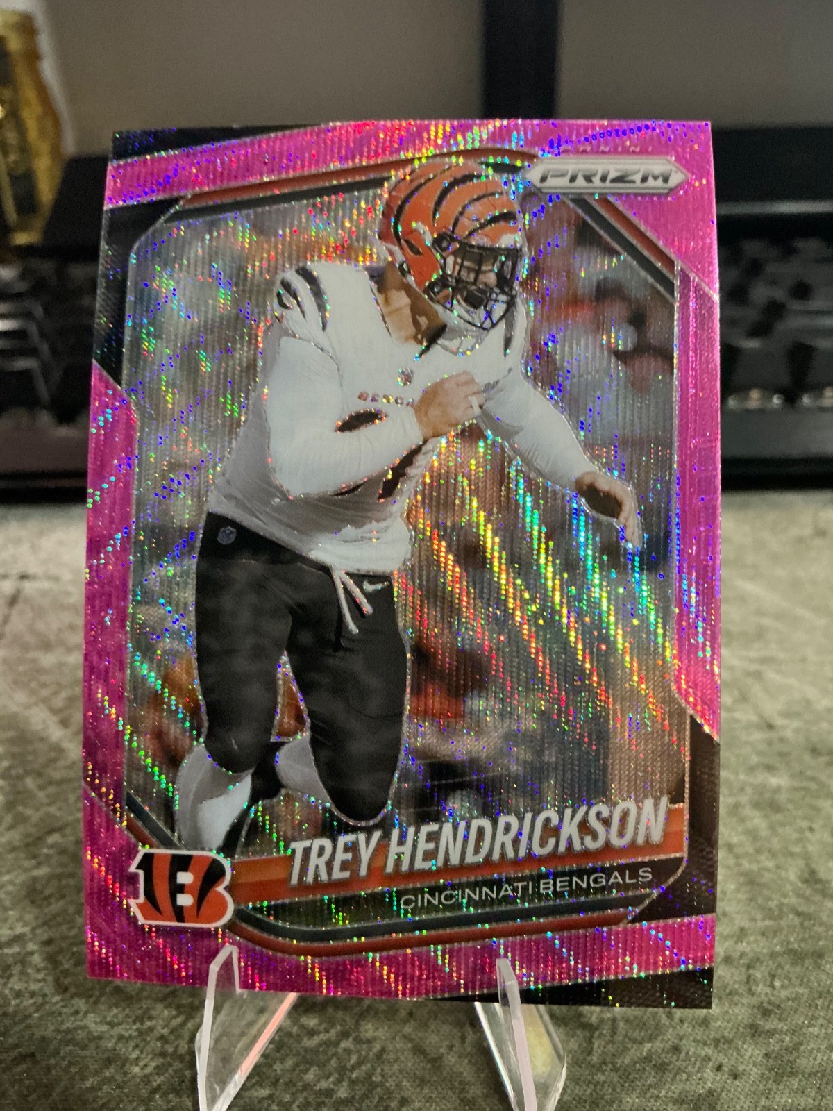 2025 Panini Prizm, Trey Hendrickson #291 Pink Prizm Wave