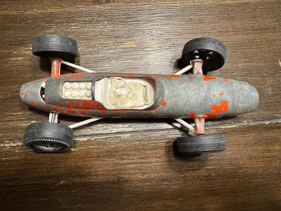 Винтажный инди-автомобиль Hubley Grand Prix 1960-х годов все оригинальное - Изображение 4 из 4