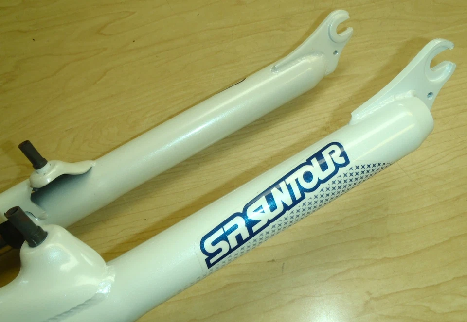 SR SUNTOUR M2025 WHITE 26" MOUNTAIN BICYCLE SUSPENSION FORK BIKE PARTS 558-1 - Image 2 of 4