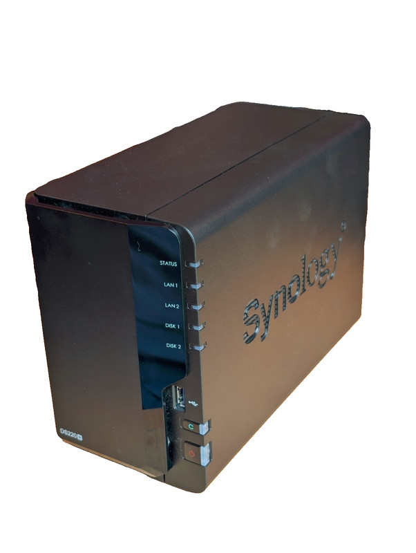 Synology DiskStation DS220+ 2 Bay NAS + 8GB Crucial RAM (Diskless) - Mint