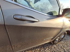 Used Front Right Door Assembly Front fits: 2019 Jeep Cherokee electric tempered