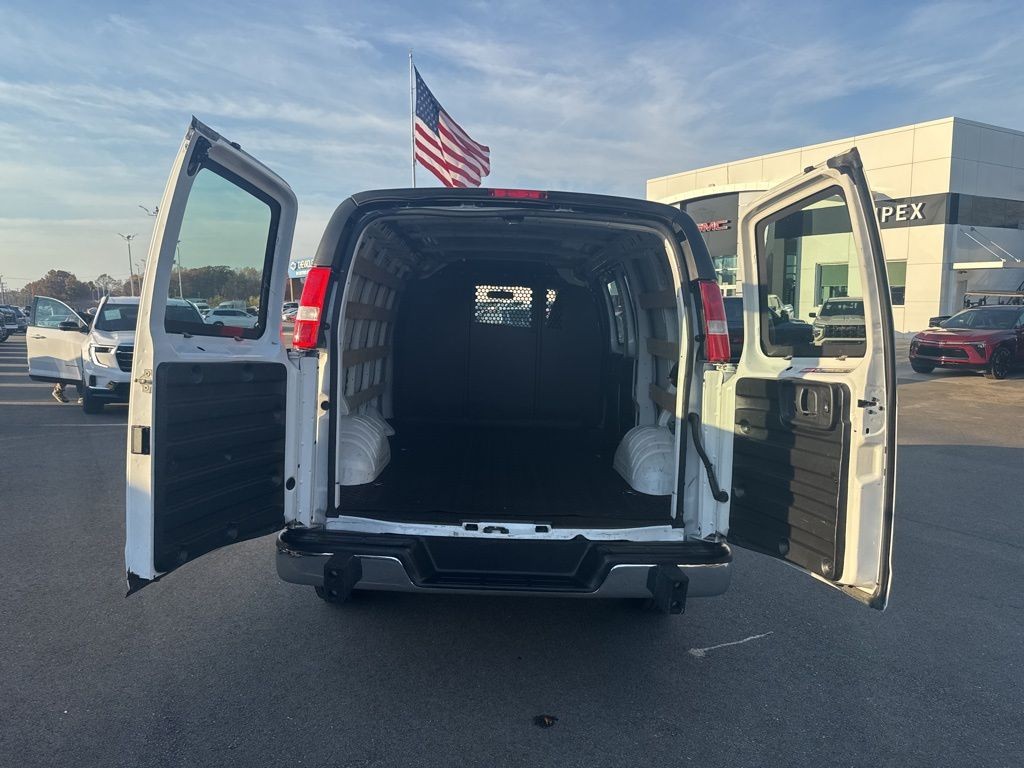 2023 Chevrolet Express G2500 Work Van thumbnail 23