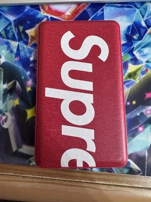 Supreme mophie snap+ juice mini power bank Qi iphone MagSafe