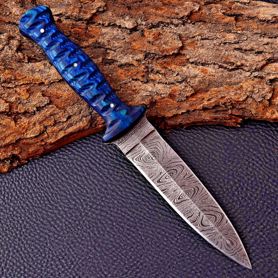 FACA BOTA DE CAÇA PUNHAL LÂMINA DE AÇO DAMASCO FORJADA À MÃO CABO DE MADEIRA - Imagem 3 de 4