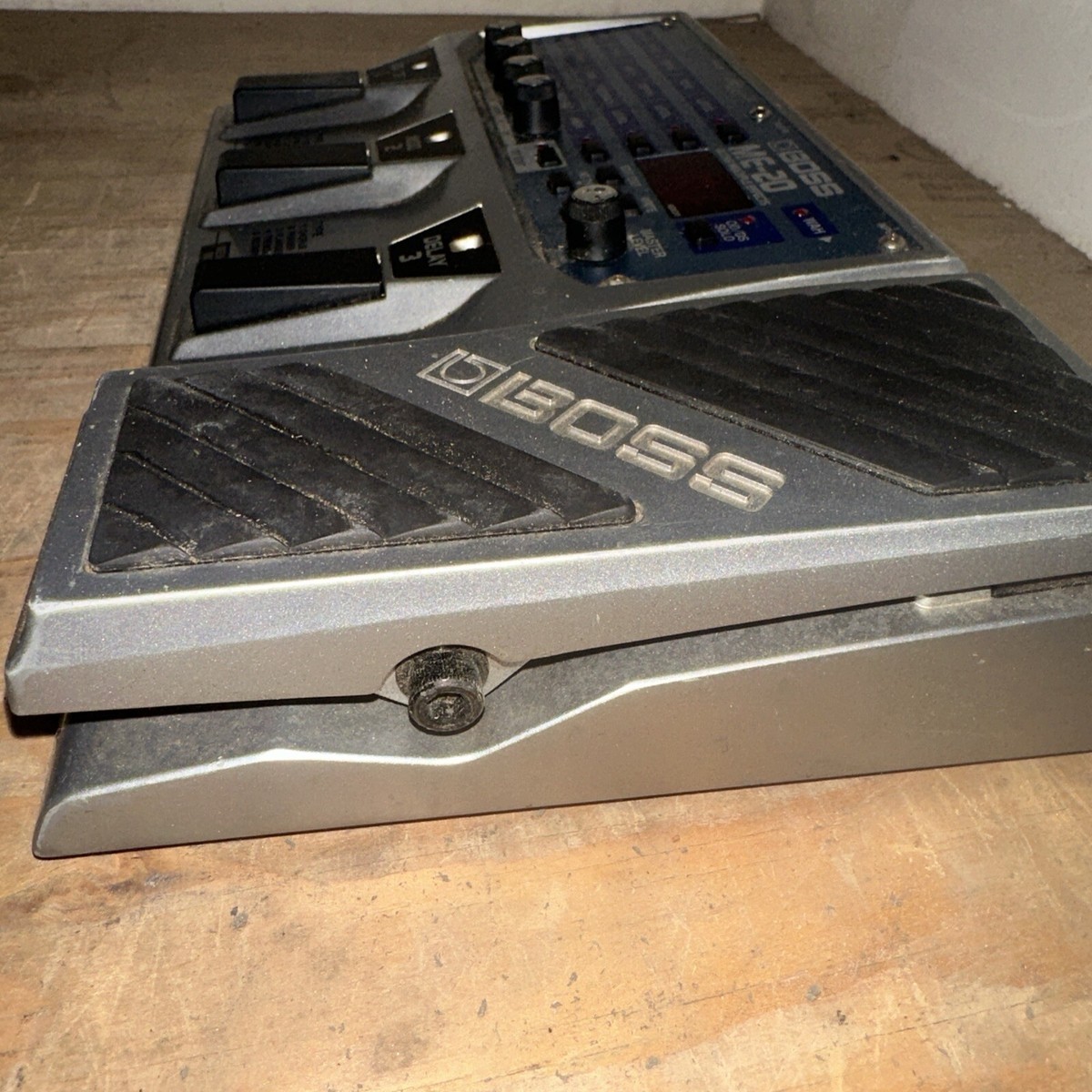 Boss ME-20 Guitar Multi Effects Pedal * **FOR PARTS ONLY