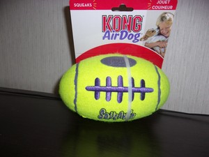 kong squeaker football