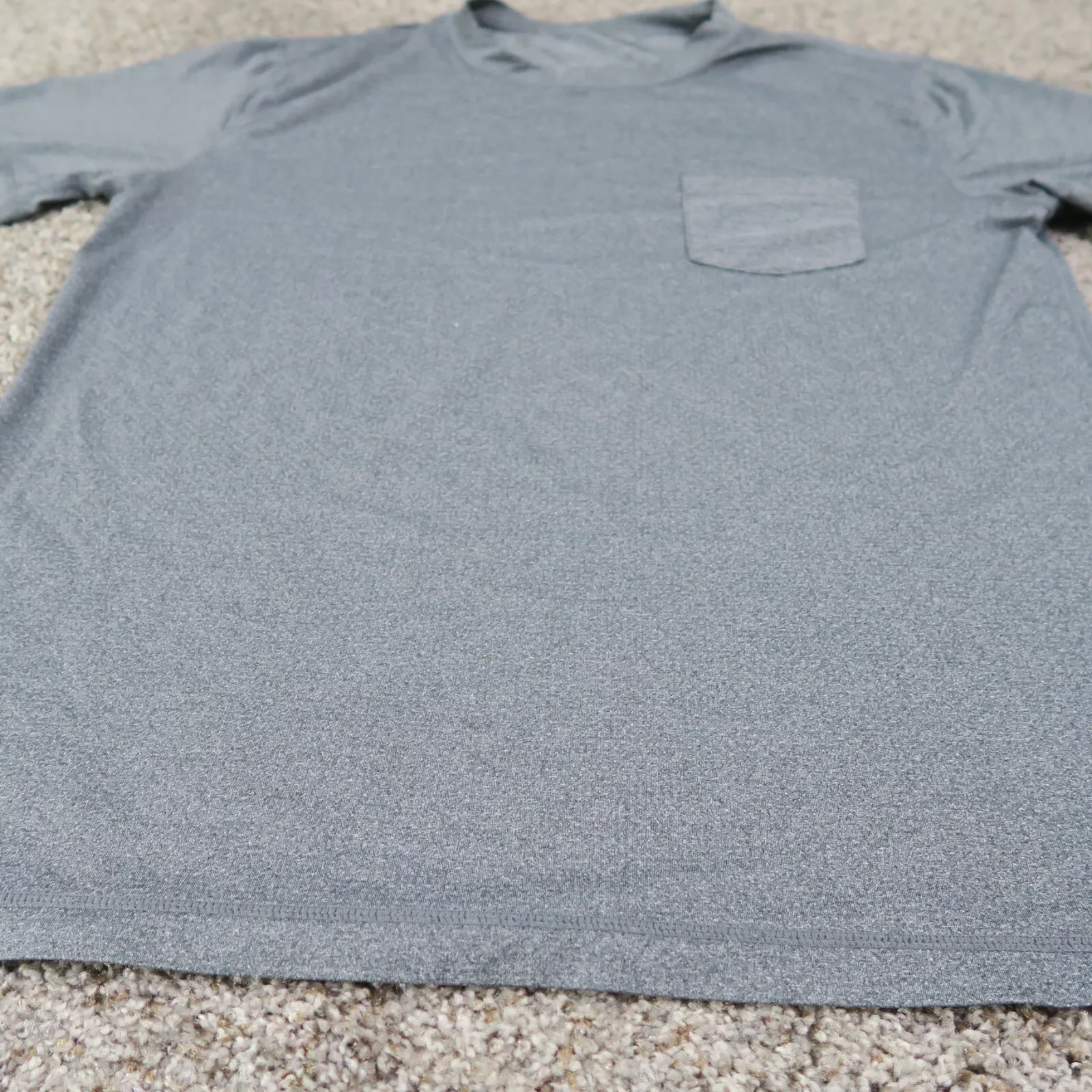 vuori tradewind performance pocket breathable stretch tee shirt